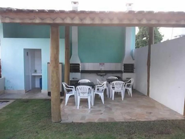 APARTAMENTO DE 2 QUARTOS EM MARESIAS COM PISCINA